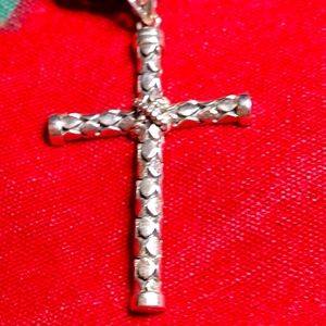 🔥18" OR 20" STERLING CHAIN., 2-1/4" LONG. STERLING PEBBLED MOTIF ON CROSS.